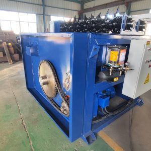 Single spiral pre crushing compactor